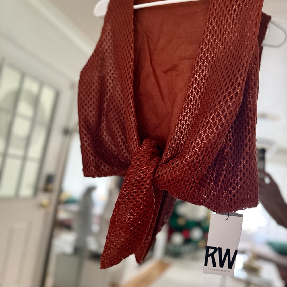 Review Rust Crop Top - Picture 3 of 5